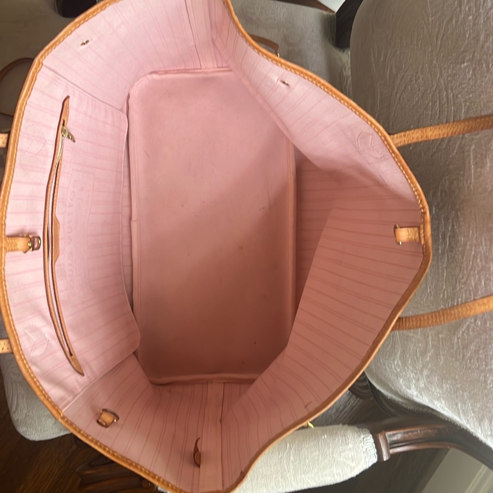 Louis Vuitton GM Neverfull Damier Azure Rose interior - - Picture 2 of 16